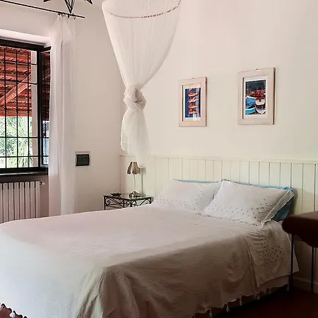 La Luna Nella Mano Apartment